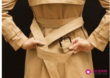 各种腰带的系法图解 大衣