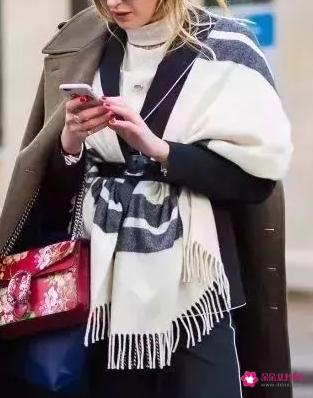 围巾怎么系好看方法大全