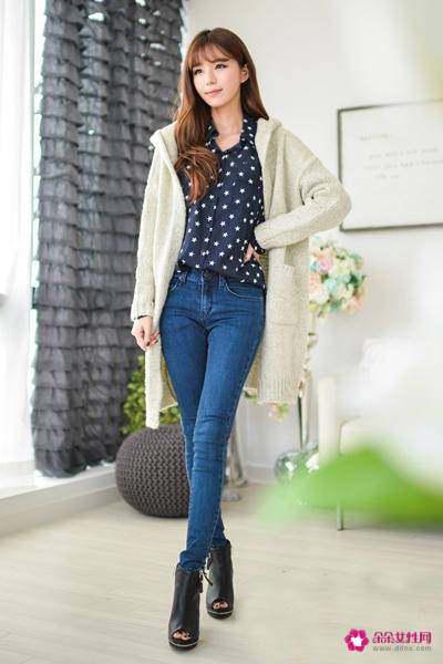 秋季韩版长款毛衣搭配