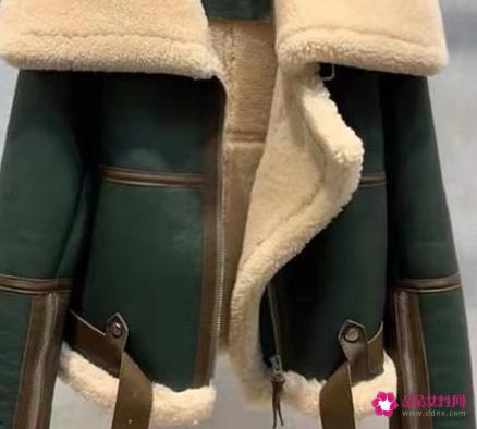 今年最流行的减龄穿搭