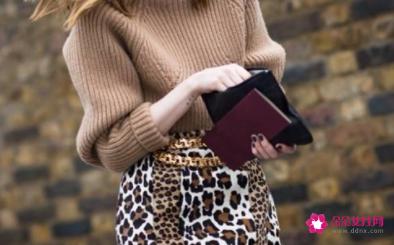 女人经典的10件必备衣服