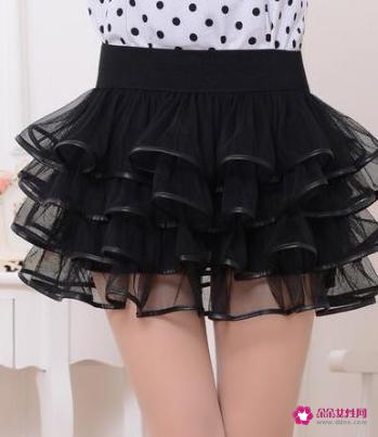 夏季短裙搭配炫出不一样的美