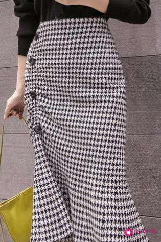 夏季短裙搭配炫出不一样的美