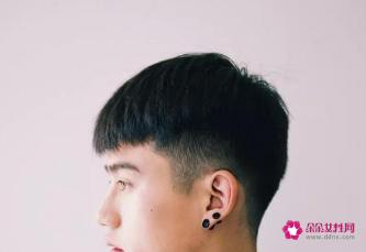 30岁剪什么短发显年轻男