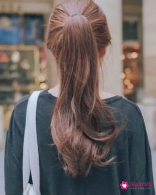 女士职场着装礼仪发型