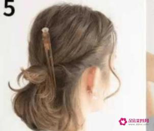 非常短的头发怎么扎好看