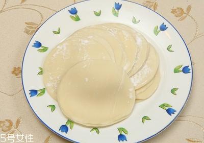 锅贴怎么做才香脆好吃 外皮酥脆内馅爆汁