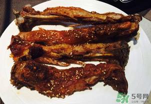 烤箱烤羊排多长时间?烤箱烤羊排的温度和时间