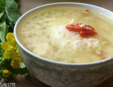 酒酿蛋丰胸靠谱吗？酒酿蛋吃多久有效果？