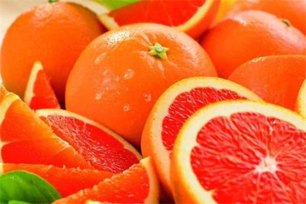 葡萄柚和什么榨汁好喝 有这几种选择
