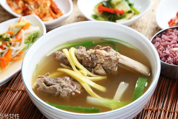 冬天喝什么汤滋润 适合冬季喝的养生汤