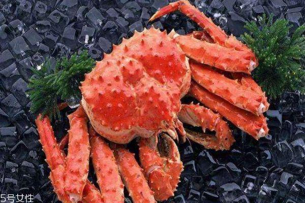为什么帝王蟹叫帝王蟹 帝王蟹产自哪里呢