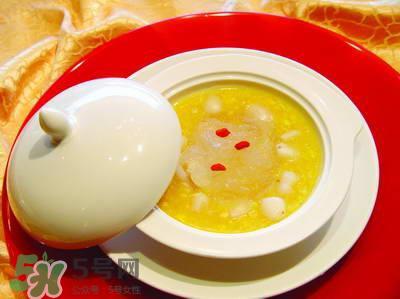 雪蛤和燕窝能一起炖吗？雪蛤燕窝一起炖有什么功效作用