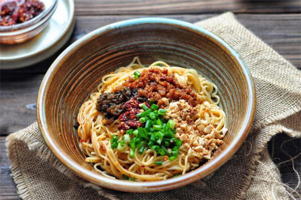 燃面为什么叫燃面 燃面是哪里的特色小吃