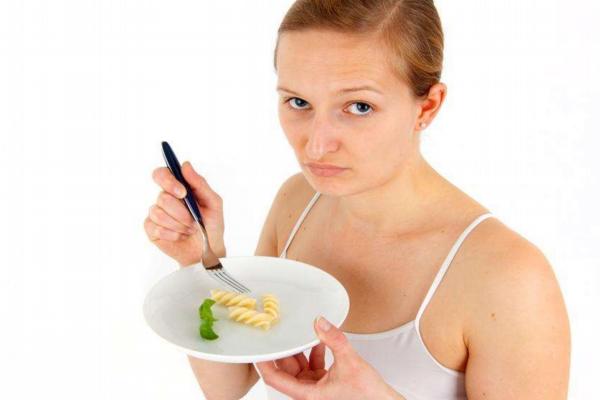 不吃主食对身体有坏处吗 不吃主食对女性伤害大