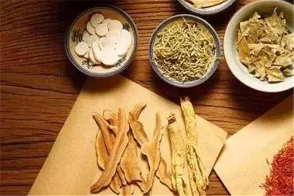 中药是饭前喝还是饭后喝 中药最佳服用时间
