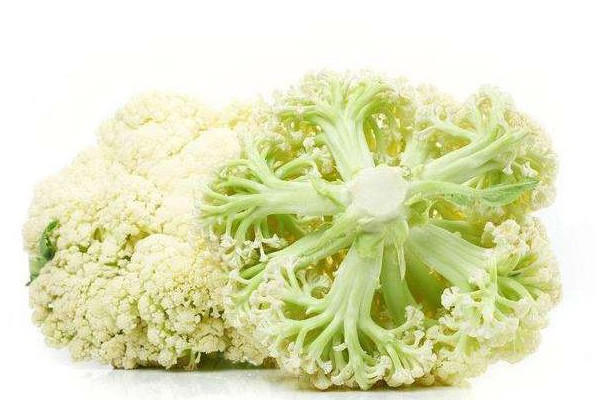花菜要焯水在炒吗 花菜焯水几分钟刚好