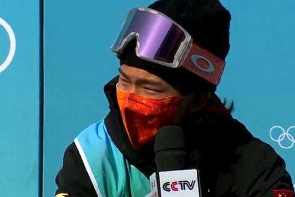 苏翊鸣夺金中国金牌数超历史之最 单板滑雪是什么