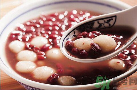 红豆汤怎么煮好喝?红豆汤有什么功效?