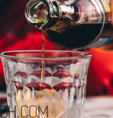 女生说可乐是什么意思？女生说请你喝可乐内涵意思