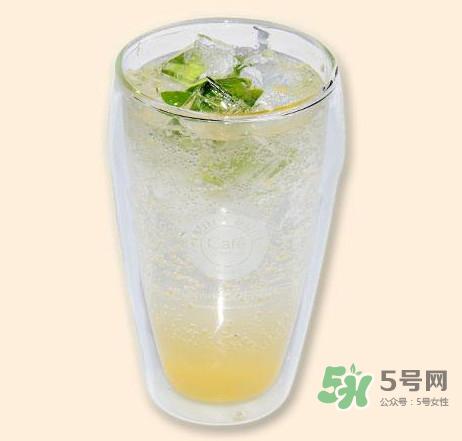 苏打水是什么水?苏打水喝多了会怎么样?