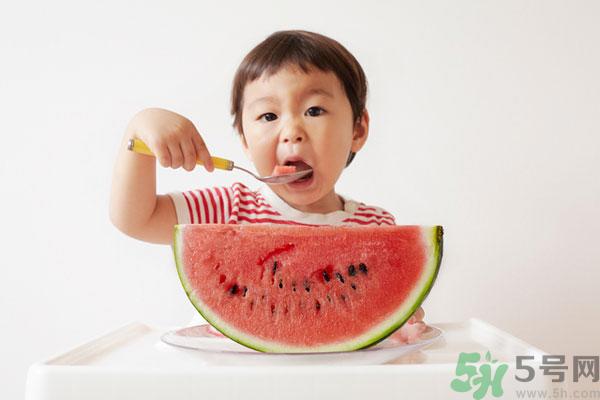 西瓜肉有几种颜色?西瓜瓤有几种颜色?