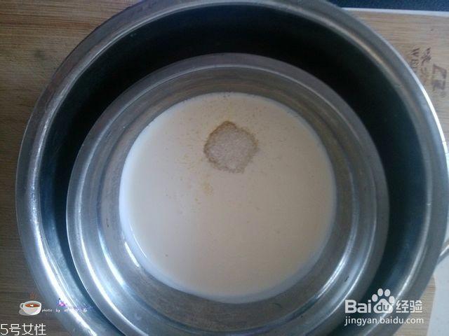 淡奶油怎么打发 打发淡奶油的技巧