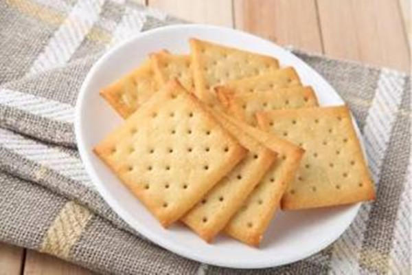 苏打饼干热量高吗 一天吃多少苏打饼干不会胖