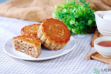 五仁月饼是哪五仁？五仁月饼是哪五种材料？