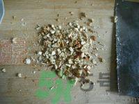 五仁月饼是哪五仁？五仁月饼是哪五种材料？