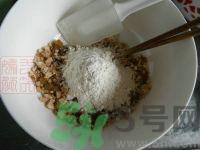 五仁月饼是哪五仁？五仁月饼是哪五种材料？