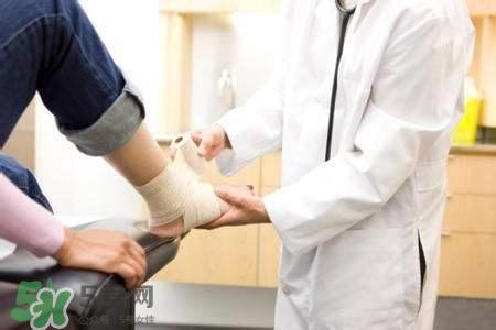 骨裂吃什么好得快？骨裂和骨折的区别