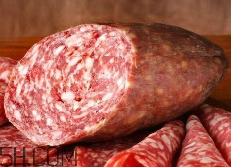 十斤腊肠放多少盐 十斤腊肠的配料