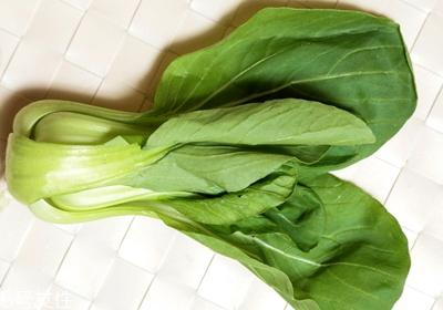 怎么洗蔬菜去农药残留 如何去除蔬菜上的农药残留