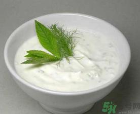 吃完柿子后能喝酸奶吗？吃完柿子后多久可以喝酸奶？