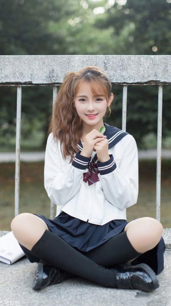 2022年流行什么刘海 合适的刘海还可以修饰脸型