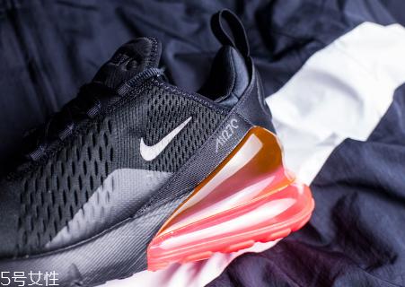 nike air max 270开箱测评 带你感受耐克史上最厚气垫鞋