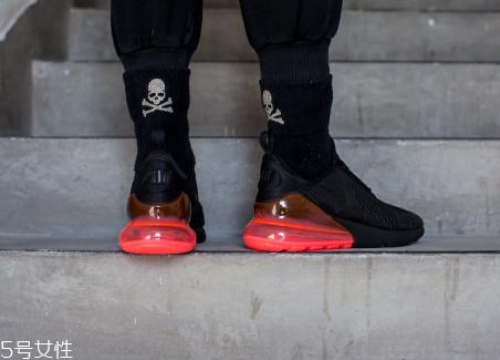 nike air max 270开箱测评 带你感受耐克史上最厚气垫鞋