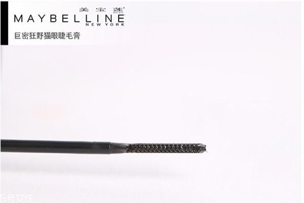 美宝莲睫毛膏怎么用 不会苍蝇腿的睫毛膏