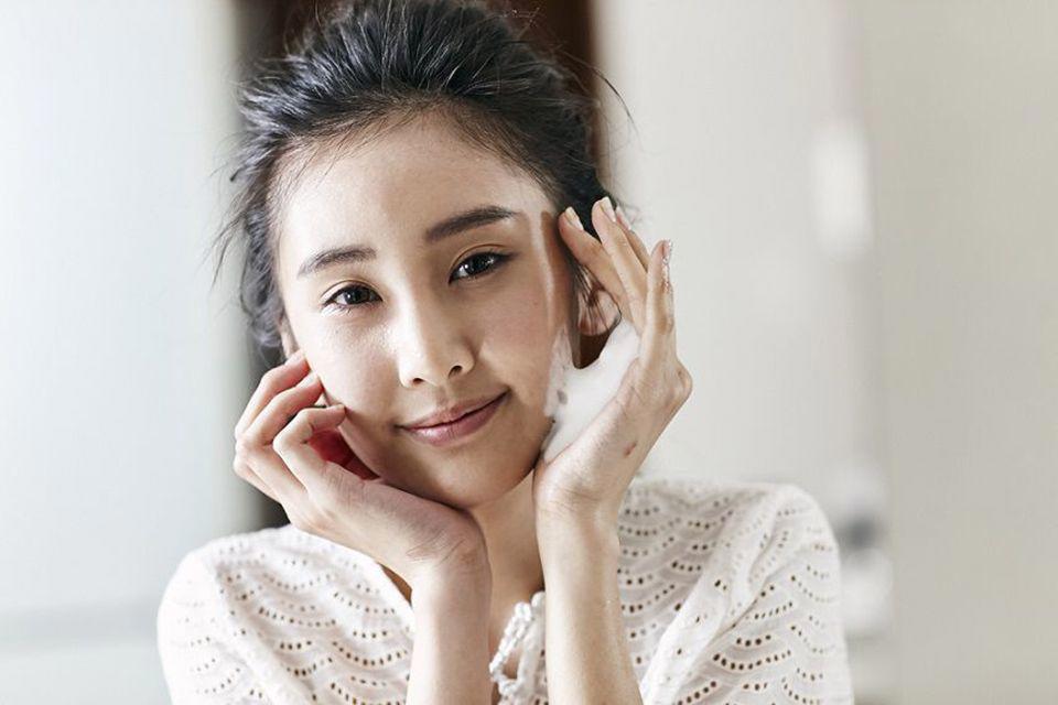 夏天脱妆严重是什么原因 脱妆的4个坏习惯