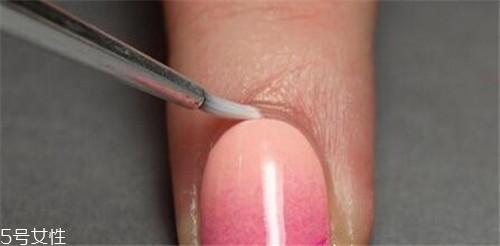 可撕指甲油哪个牌子好？女神都爱的六款健康指甲油