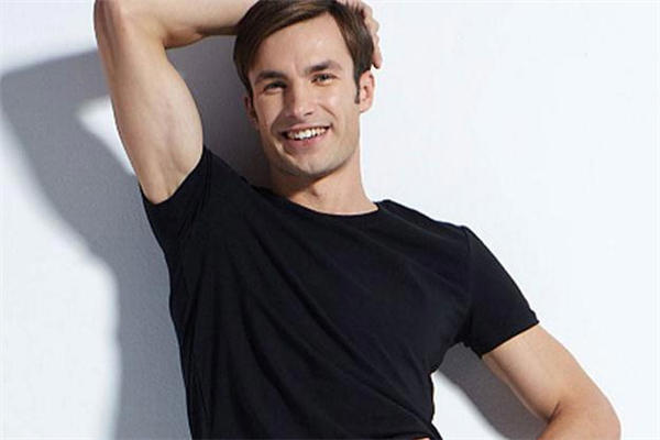 hanes是什么牌子 hanes是什么档次