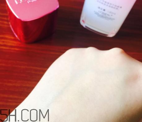 欧莱雅天才水和葡萄籽区别 欧莱雅天才水和葡萄籽哪个好