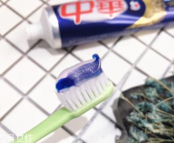 美白牙膏有用吗？中华魔丽迅白牙膏评测