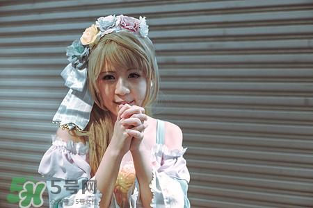 染发后洗头掉色好还是不好?如何预防掉色