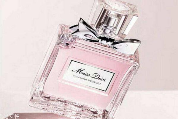 迪奥花漾甜心香水好闻吗 迪奥花漾甜心留香时间