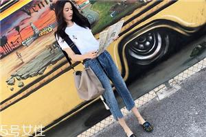 牛仔裤用热水还是冷水洗?热水洗会缩水严重