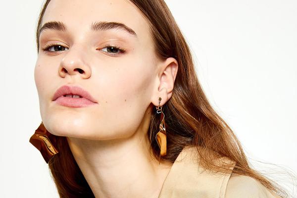 发际线植发靠谱吗 认准正规医院