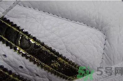 贝壳头怎么看真假?阿迪达斯贝壳头真假辨别