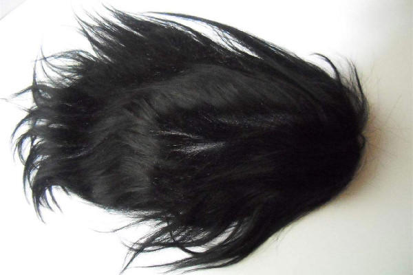 假发是什么材料做的 假发买真发好还是人造好